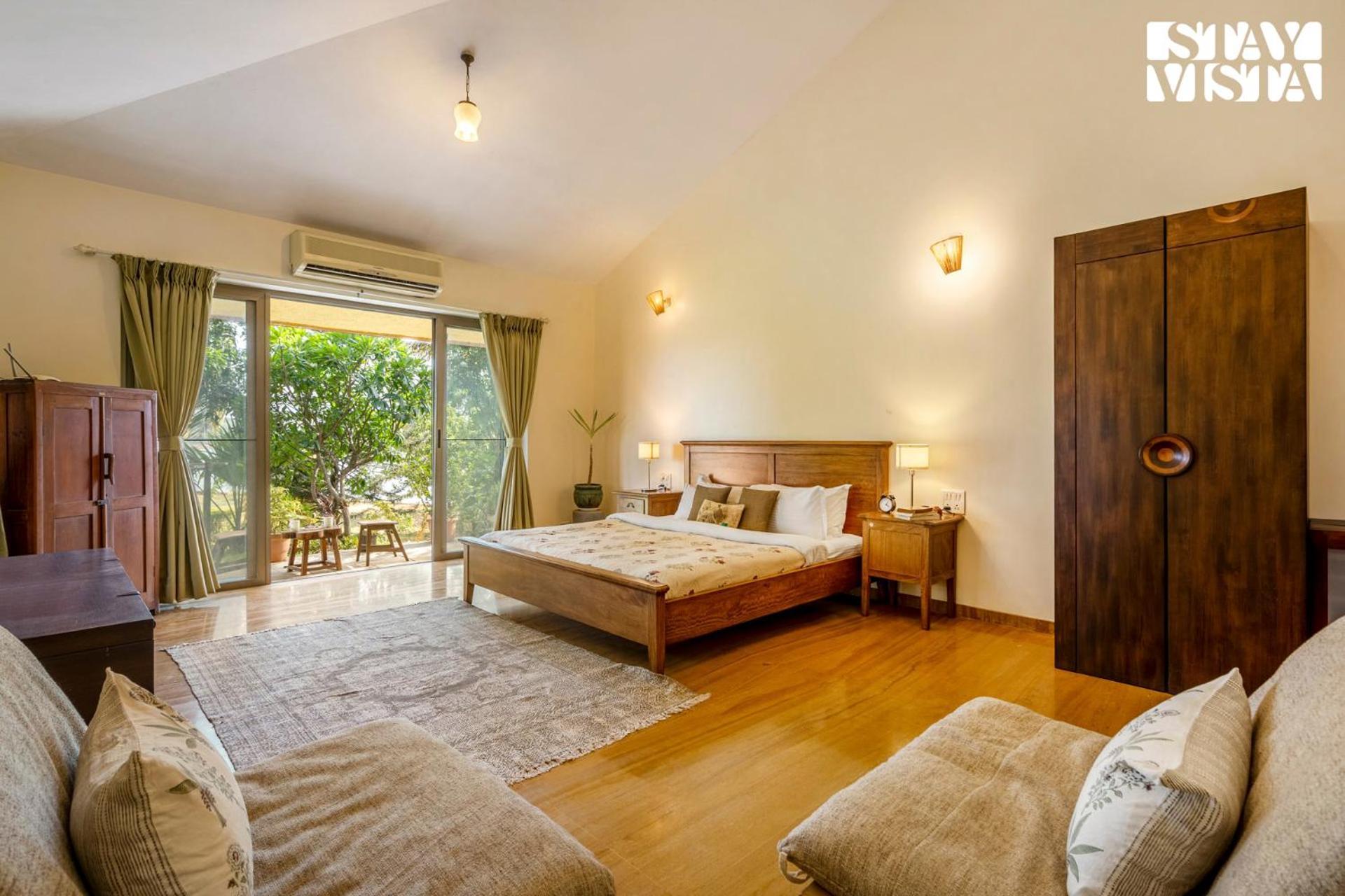 Stayvista At Three Shores With Lake View & Alfresco Dining Khamshet Eksteriør billede