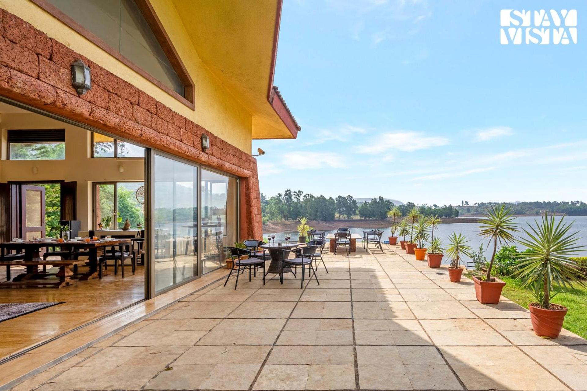 Stayvista At Three Shores With Lake View & Alfresco Dining Khamshet Eksteriør billede
