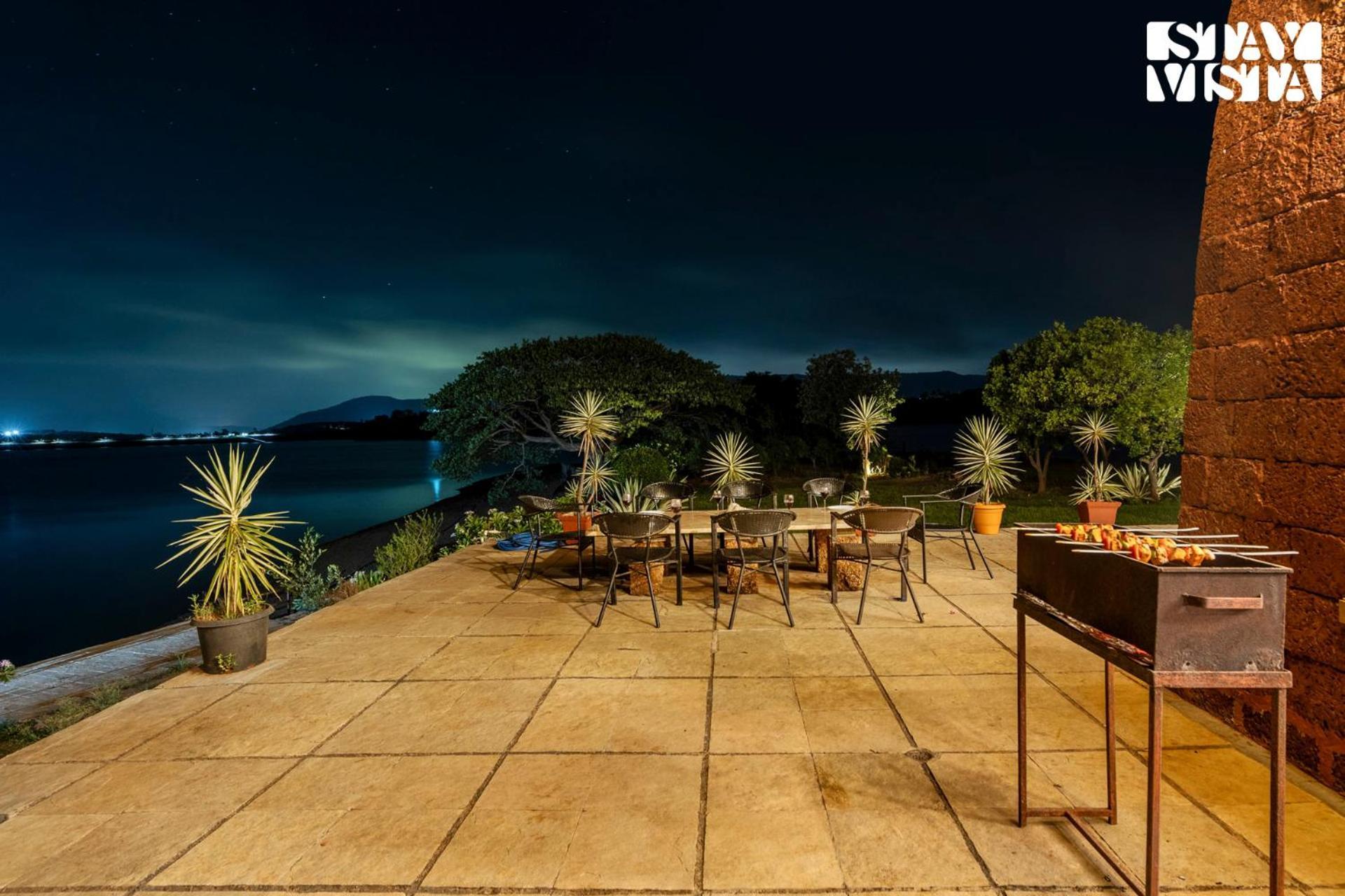 Stayvista At Three Shores With Lake View & Alfresco Dining Khamshet Eksteriør billede