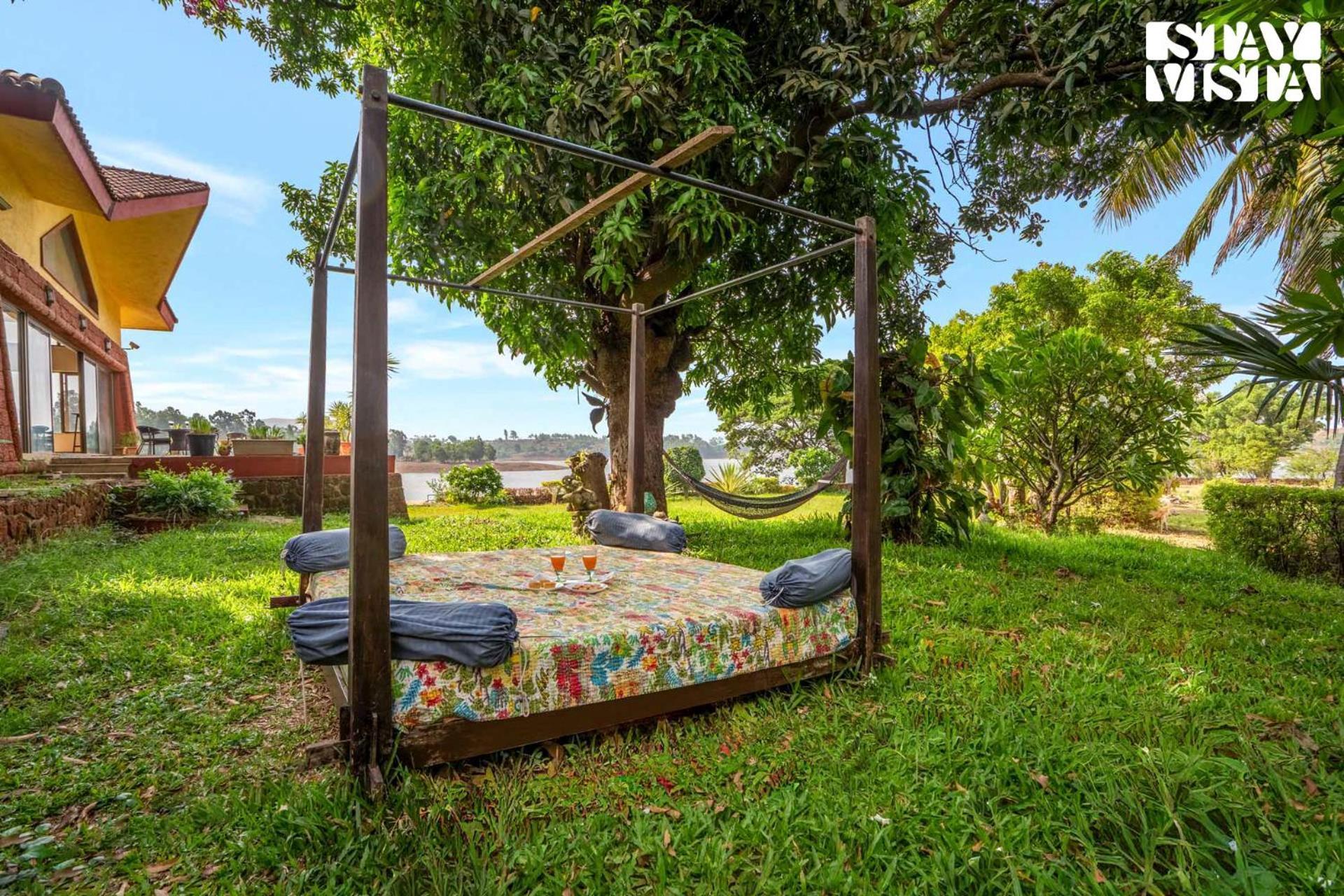 Stayvista At Three Shores With Lake View & Alfresco Dining Khamshet Eksteriør billede